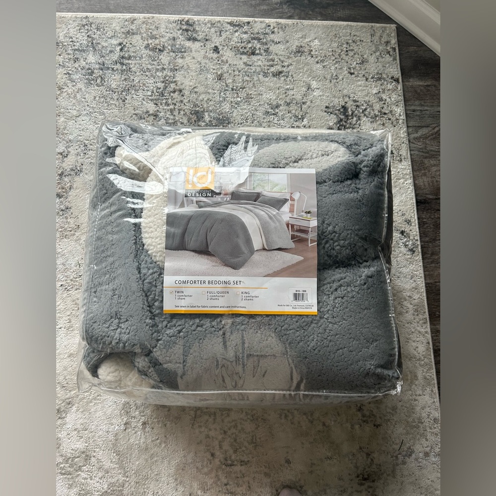 Fuzzy bedding for twin